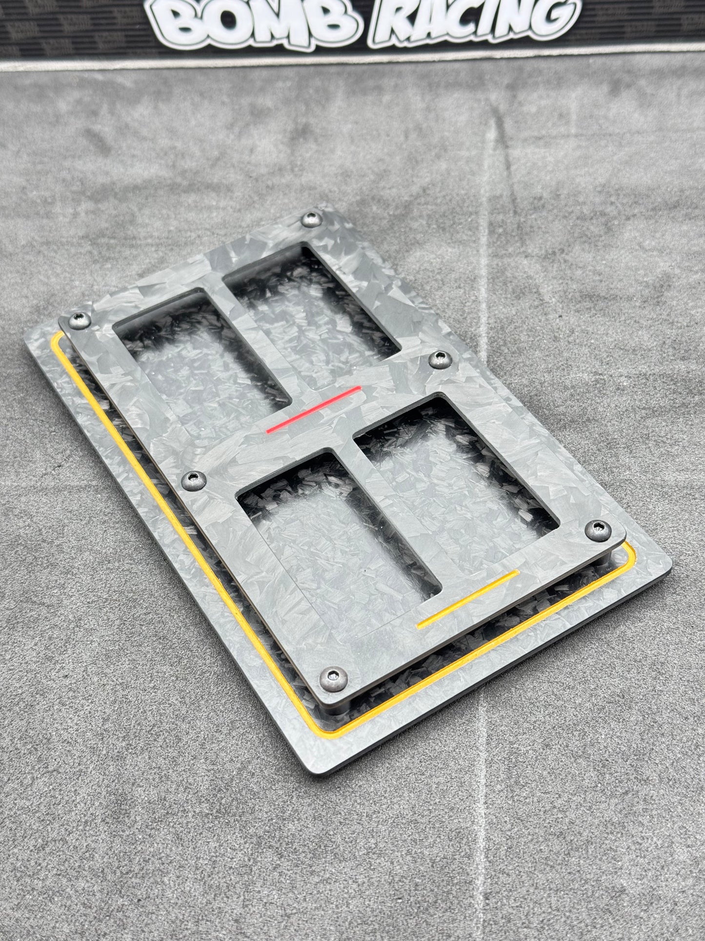 Forged Carbon Battery Station 4x 400mAh Reflex Batteries (available to custom order)